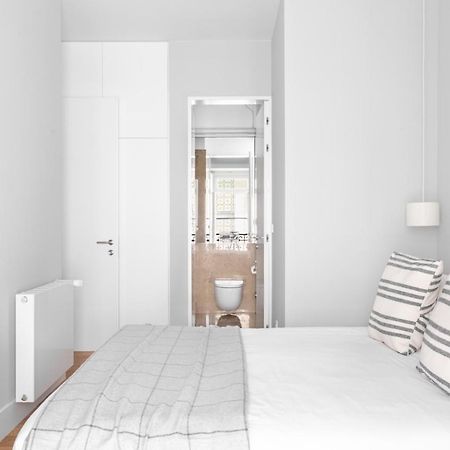 Joivy Marvelous 3-Bed Home With Astonishing View And Terrace, Nearby St George Castle Lisboa 外观 照片