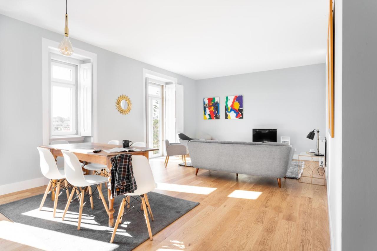 Joivy Marvelous 3-Bed Home With Astonishing View And Terrace, Nearby St George Castle Lisboa 外观 照片