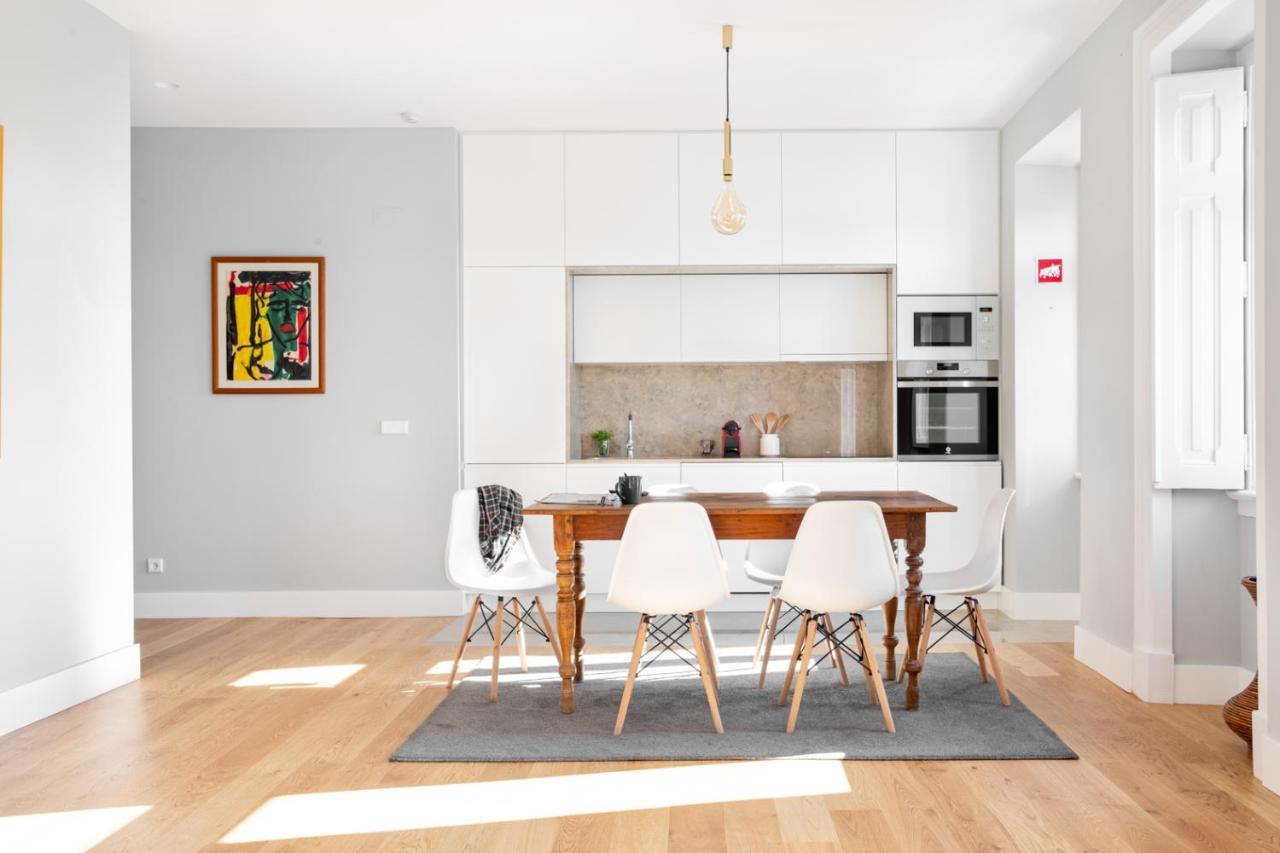 Joivy Marvelous 3-Bed Home With Astonishing View And Terrace, Nearby St George Castle Lisboa 外观 照片